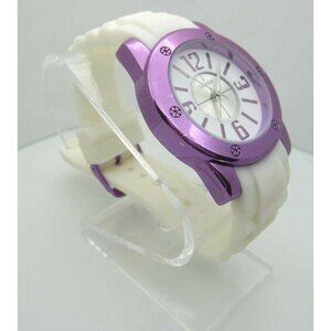 Women's Gossip Water Resistant Analog Dial Casual Watch (B370)